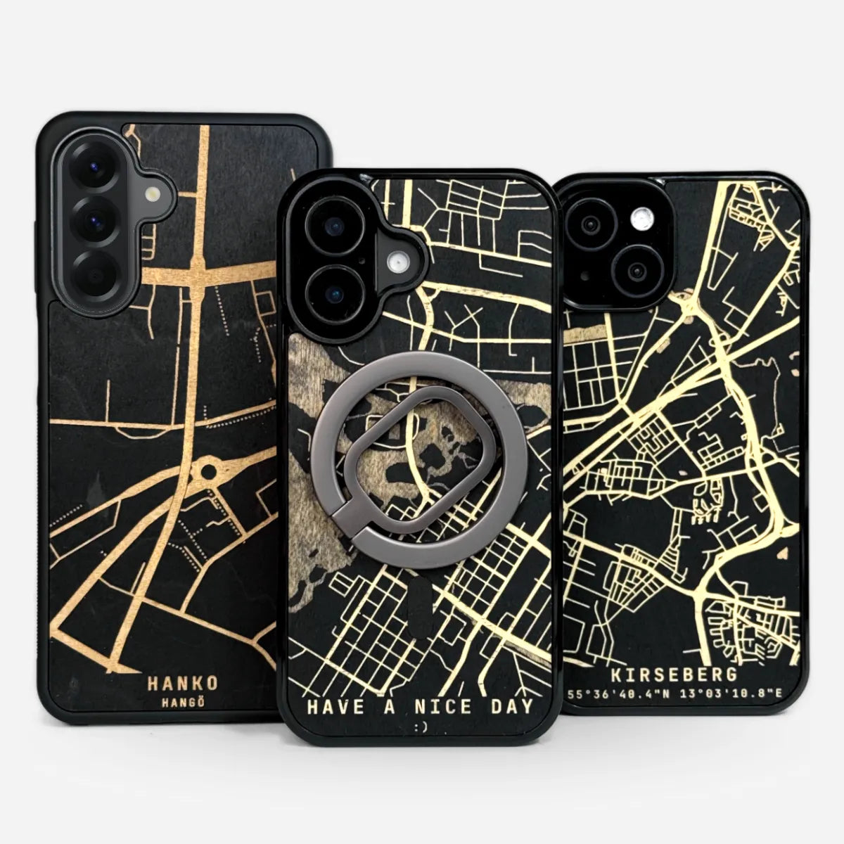 KARTTA - Puhelimen kuoret omalla kartalla, mustat Lastu kuoret kaiverruksella, puinen tekstuuri ja MagSafe-yhteensopiva rengas.