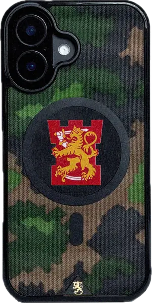 M05 puhelimen kuori personoidulla kaiverruksella