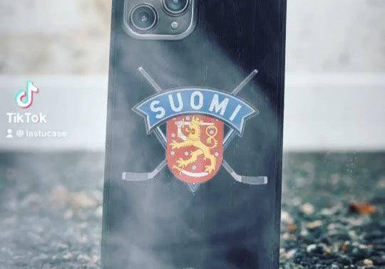 Kuka vie mestaruuden - Lastu - Nordic Wooden Phone Cases - {{ product.product_type }} - 