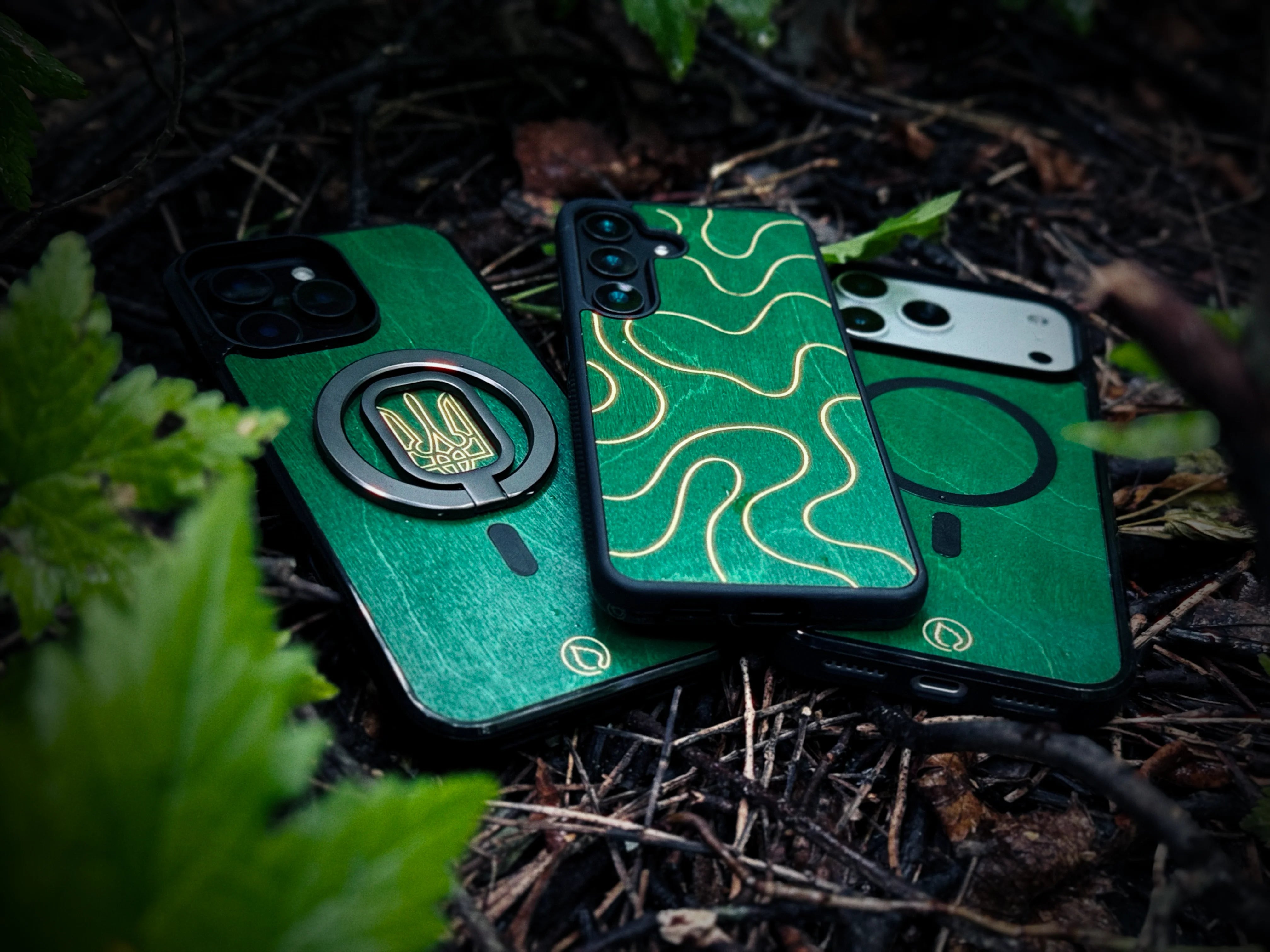 KORPI – Phone Case from Green Birch