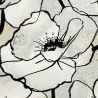 RATIA -kuosi: valkoiselle taustalle painettu mustavalkoinen kukkakuosi Lastu puhelinkuorissa, kaiverruksen sijaan kuviointi.