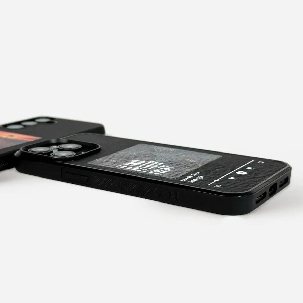 BASSO phone cases in sleek black with customizable Spotify track display from Lastu.