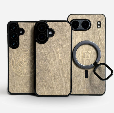 Lastu  IPhone 17 Pro-, Samsung Galaxy S26- ja OnePlus 15 -puhelimien kuoret: Lastu KELO -tervaleppä, Borders-kuvio ja logo.