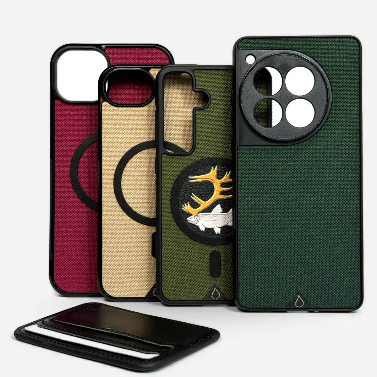 Lastu Cordura® kestävät puhelimen kuoret viininpunainen, hiekka, metsänvihreä ja teal värivaihtoehdoilla, puhelimen kuoret, Lastu kuoret, iPhone kuoret, Samsung kuoret, OnePlus kuoret, Pixel kuoret, Nothing kuoret.