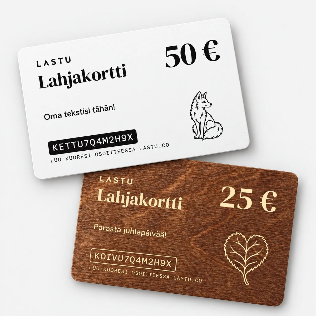 Lastu-lahjakortti: valkoinen sähköinen kortti ja kaiverrettu puinen TERWA-kortti