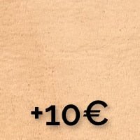 Vaaleanruskea materiaalinäyte lisähintamerkinnällä +10€. Tuotteen valintaosio "Choose Material" näkyy hintamerkinnän yhteydessä. Järjestelmätuote tuotevaihtoehtosovellusta varten. Lastu