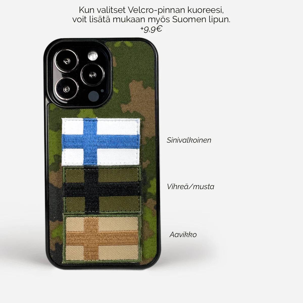 Suomen armeijan M05-maastokuvioinen puhelinkotelo iPhonelle, Samsungille, OnePlusille tai Google Pixelille. Kotelossa Suomen lippu ja väripalkit. Kestävä ja tyylikäs suojus älypuhelimelle. Valmistettu aidosta M05-kankaasta. Lastu